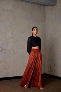 BLACK SMOCKED CROP TOP WITH LG-O-MUTTON SLEEVES